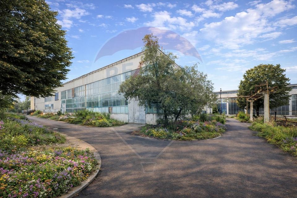 3,872sq.m Industrial Space for sale, IAR area