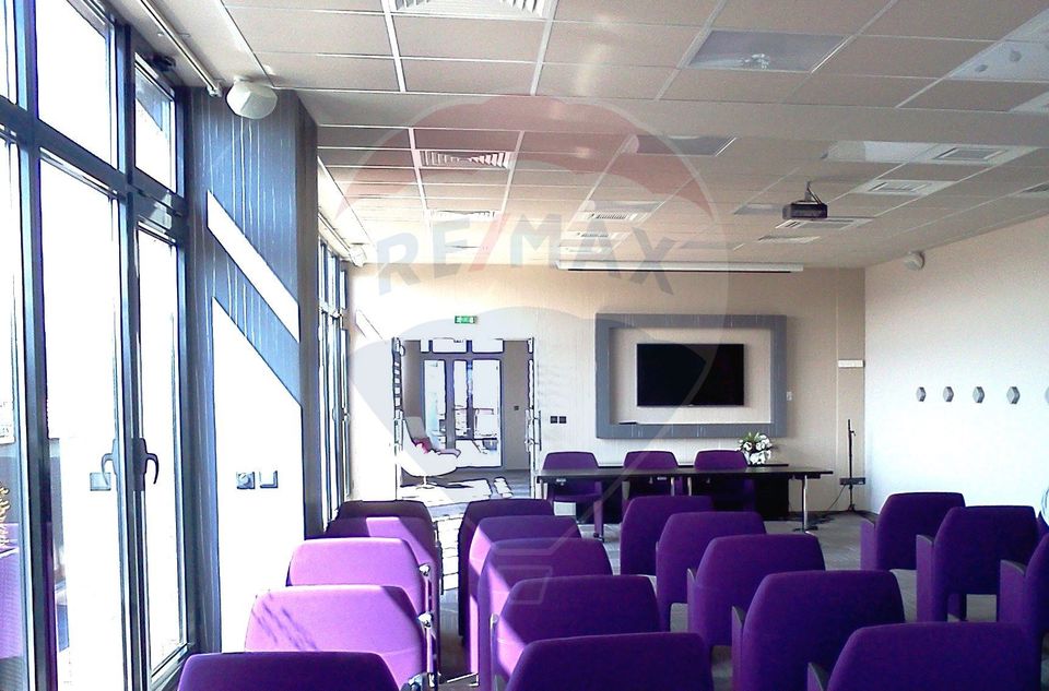 240sq.m Office Space for rent, Central area