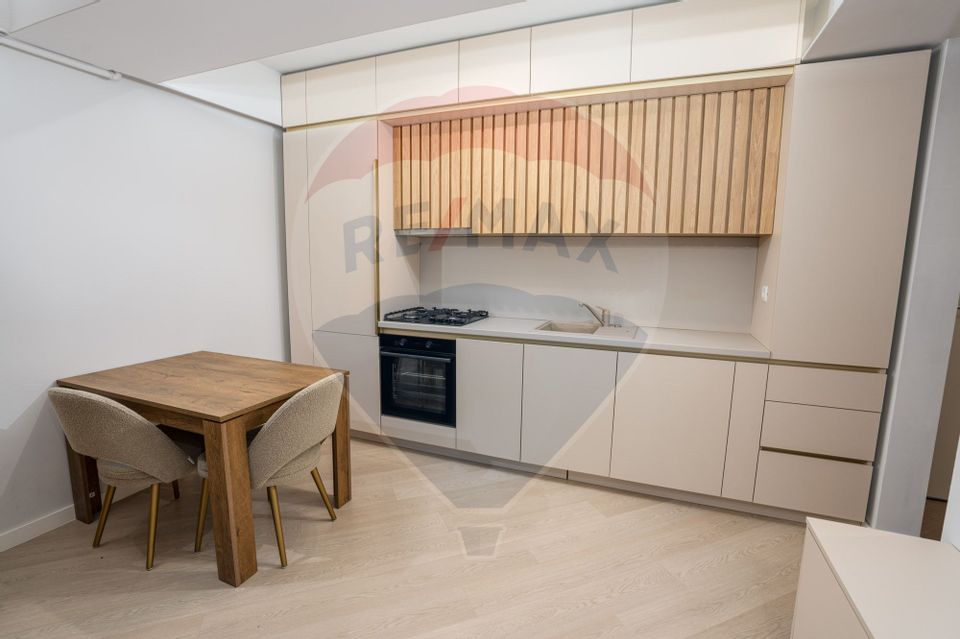 2 room Apartment for rent, Pipera area