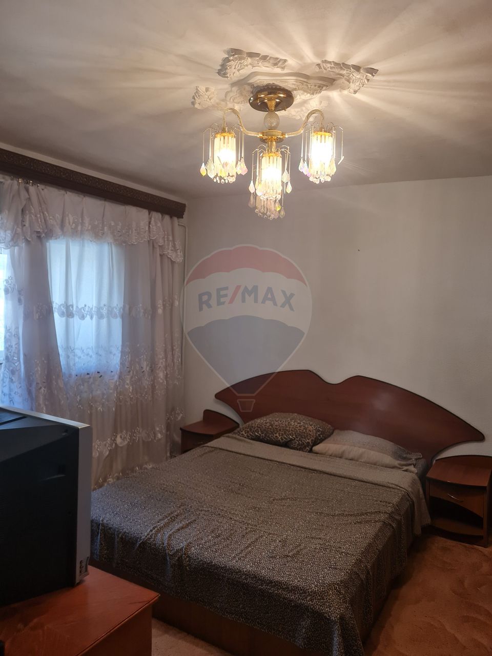 Apartament cu 3 camere de vânzare cu suprafata de 74mp