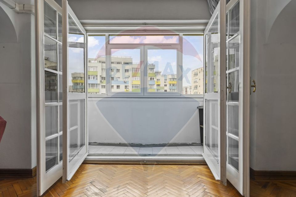 Apartament cu 5 camere de închiriat-Calea 13 septembrie.