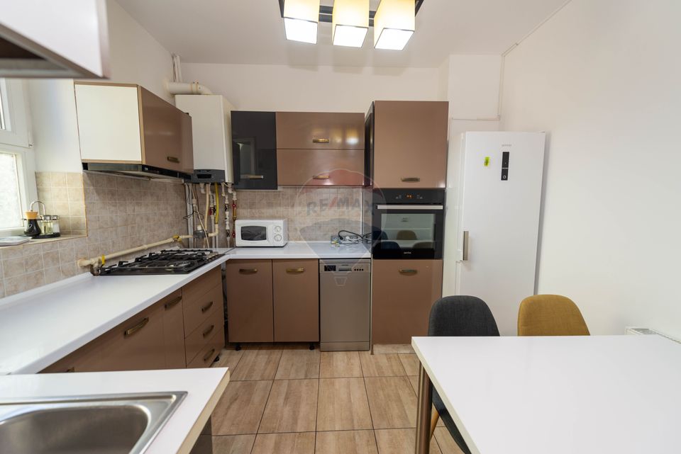 House / Villa with 3 rooms for rent Pargarilor Stefan cel Mare street