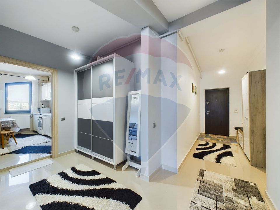 2-room apartment, spacious, at Gorjului Square