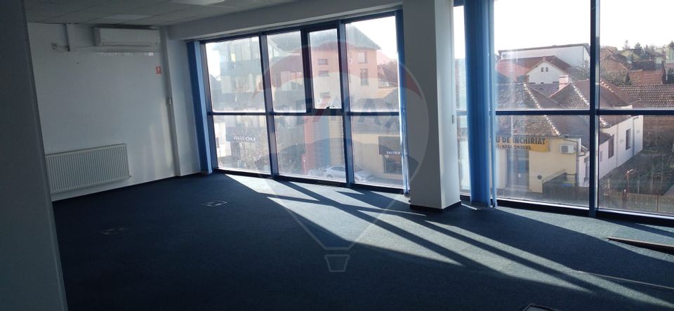 Spațiu birouri de 237mp de închiriat în zona Calea Dumbravii