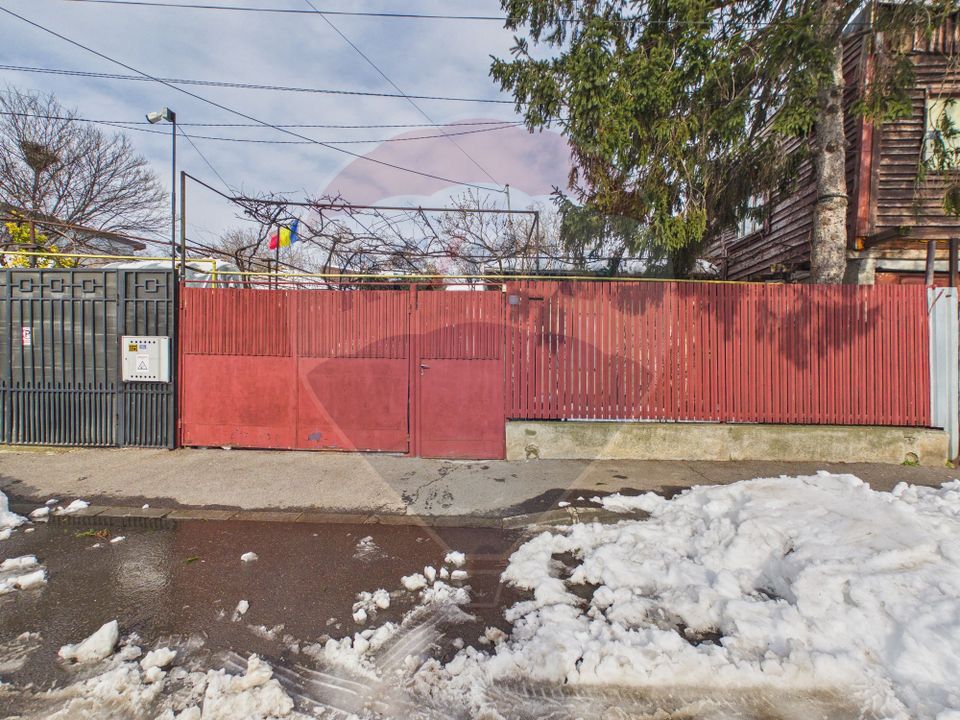 Casă cu curte de vanzare Ferentari- Salaj