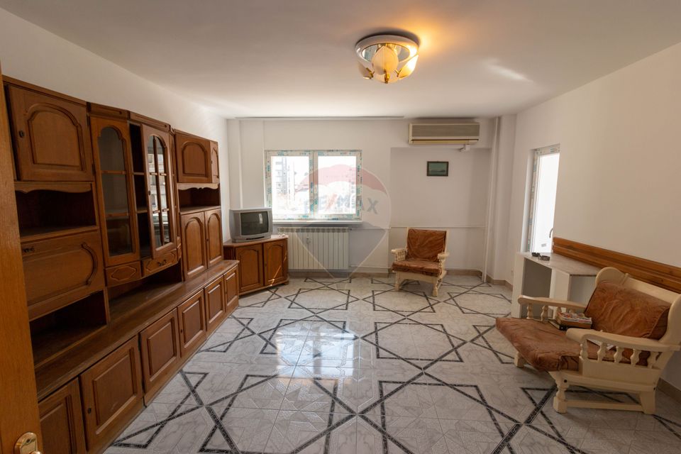 Apartament cu 3 camere de inchiriat in zona Unirii, Corneliu Coposu 7