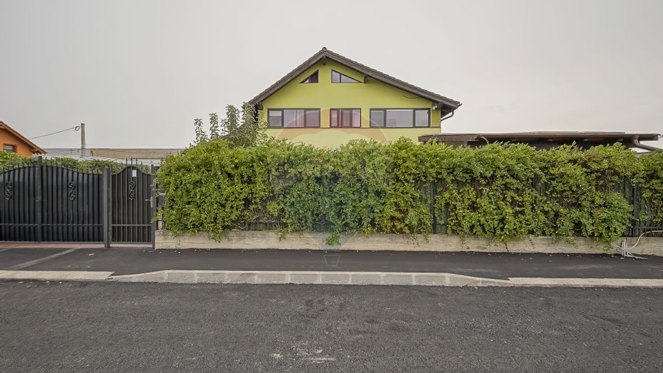 9 room House / Villa for sale, Stupini area