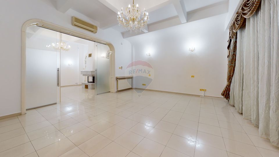 Spatiu deosebit | Destinatie mixta | Locuri parcare | 13 Septembrie