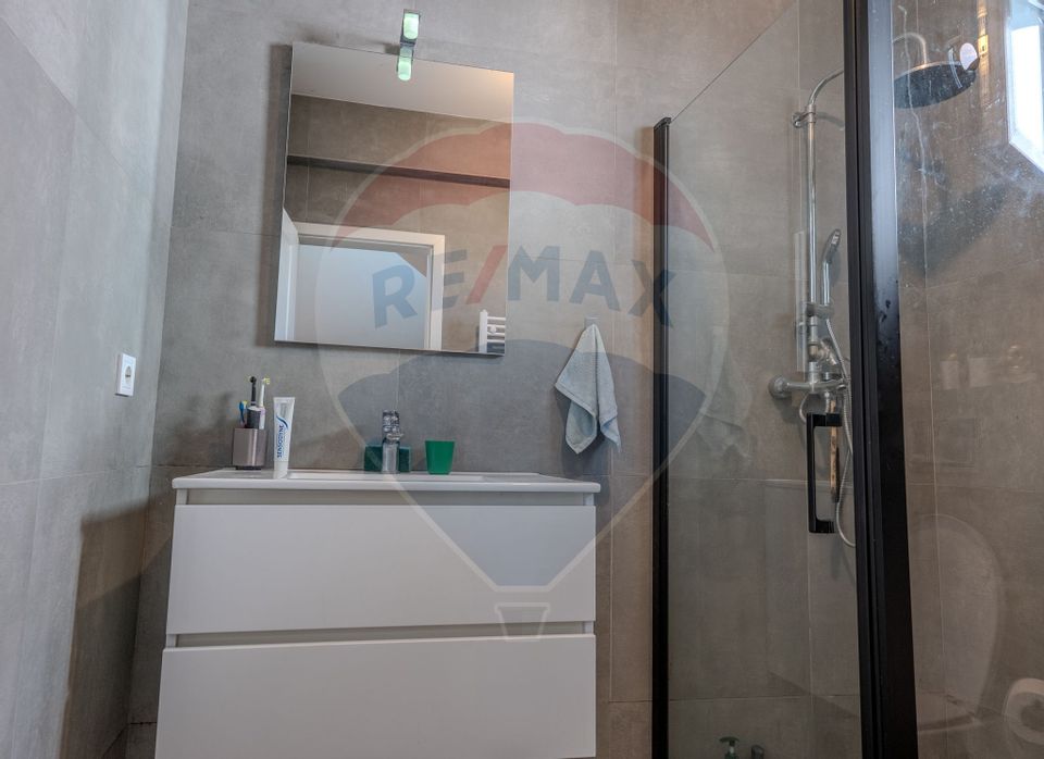 Casă individuală P+1+M mobilată, utilată - Dragomirești Deal