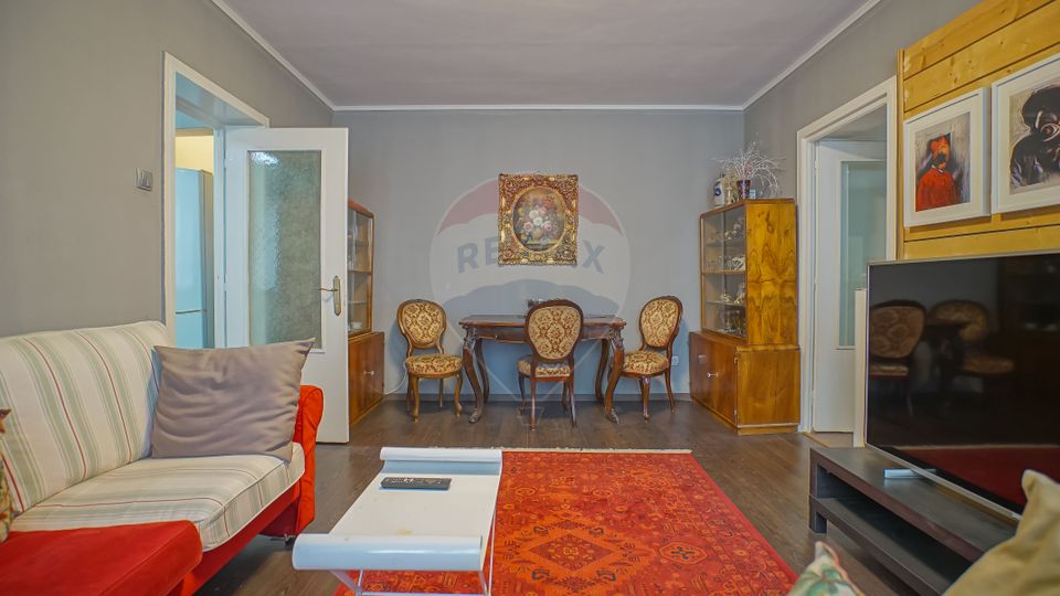 REZERVAT ! Apartament 3 camere Piața Teatrului