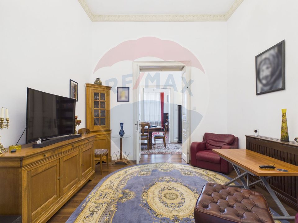 Casa / Vila cu 8 camere de vanzare în zona Cotroceni