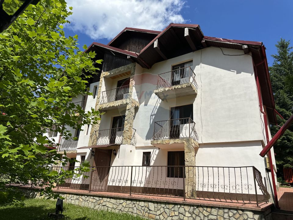 18 room Hotel / Pension for sale