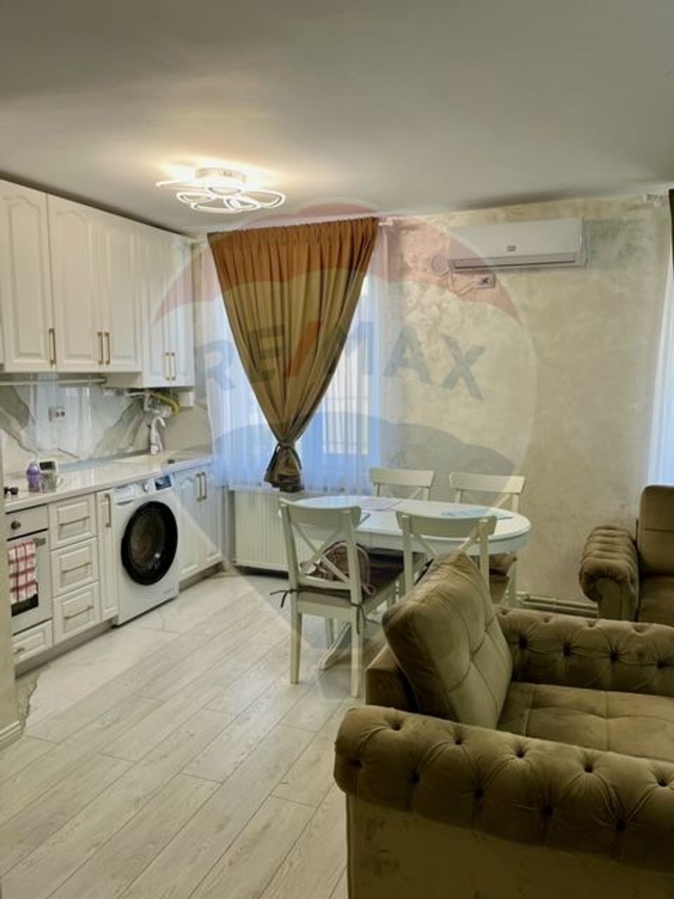 Apartament cu 2 camere de vânzare/ Str. Unirii