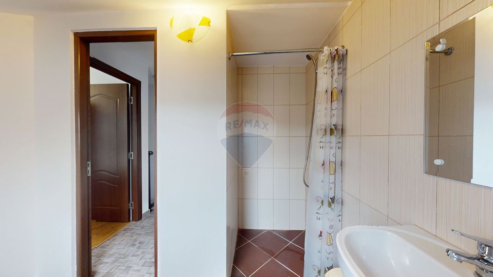 Casă de vacanță/Pensiune | Bran | 728 mp curte