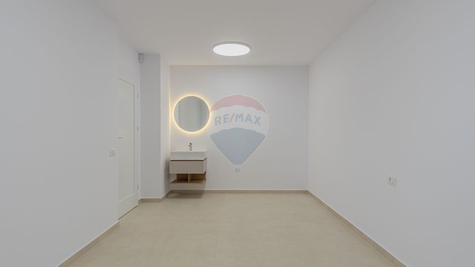 Clinica medicala-9 cabinete- URBAN PLAZA - bloc 15 parter!