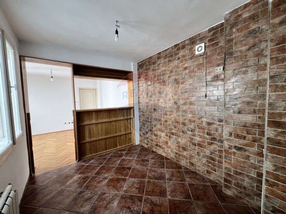 10 room House / Villa for rent, Eminescu area