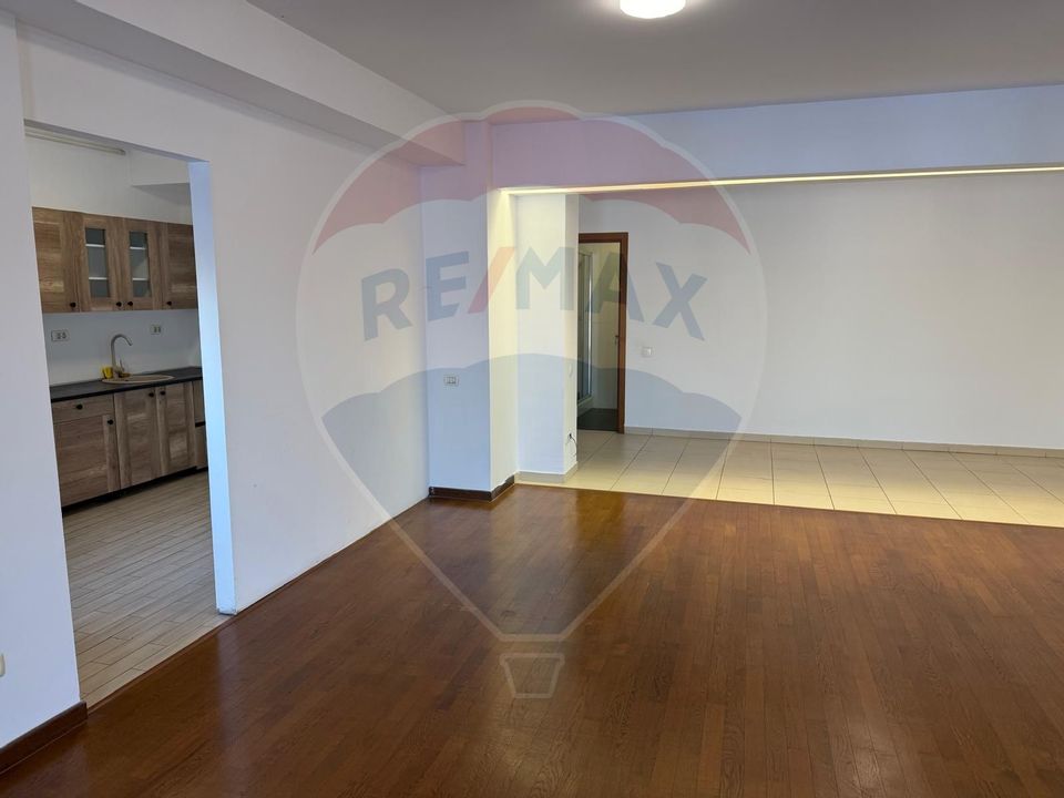INCHIRIERE Apartament cu 3 camere in zona Baneasa
