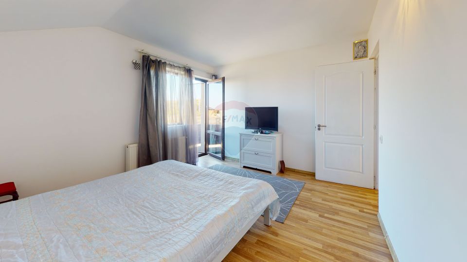 Detached house with 4 rooms, garage and courtyard in North area, Gulia