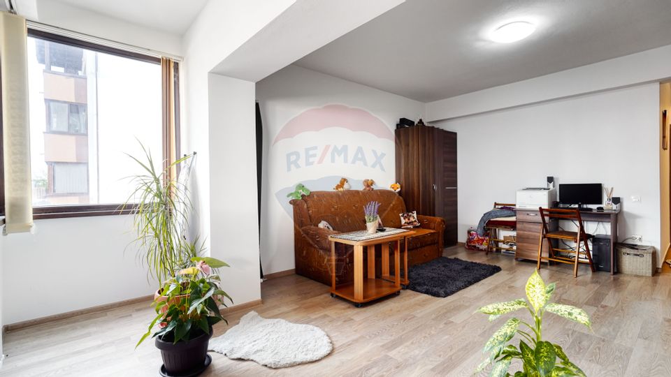 Apartament 3 camere cu terasă, Sânpetru!