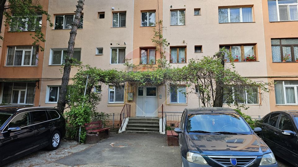 Apartament cu 2 camere de vânzare George Enescu, Suceava