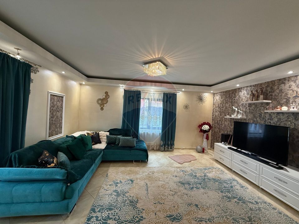 Vilă  cu 5 camere de vânzare în Șerbănești