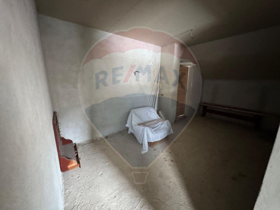 6 room House / Villa for sale, Darmanesti area