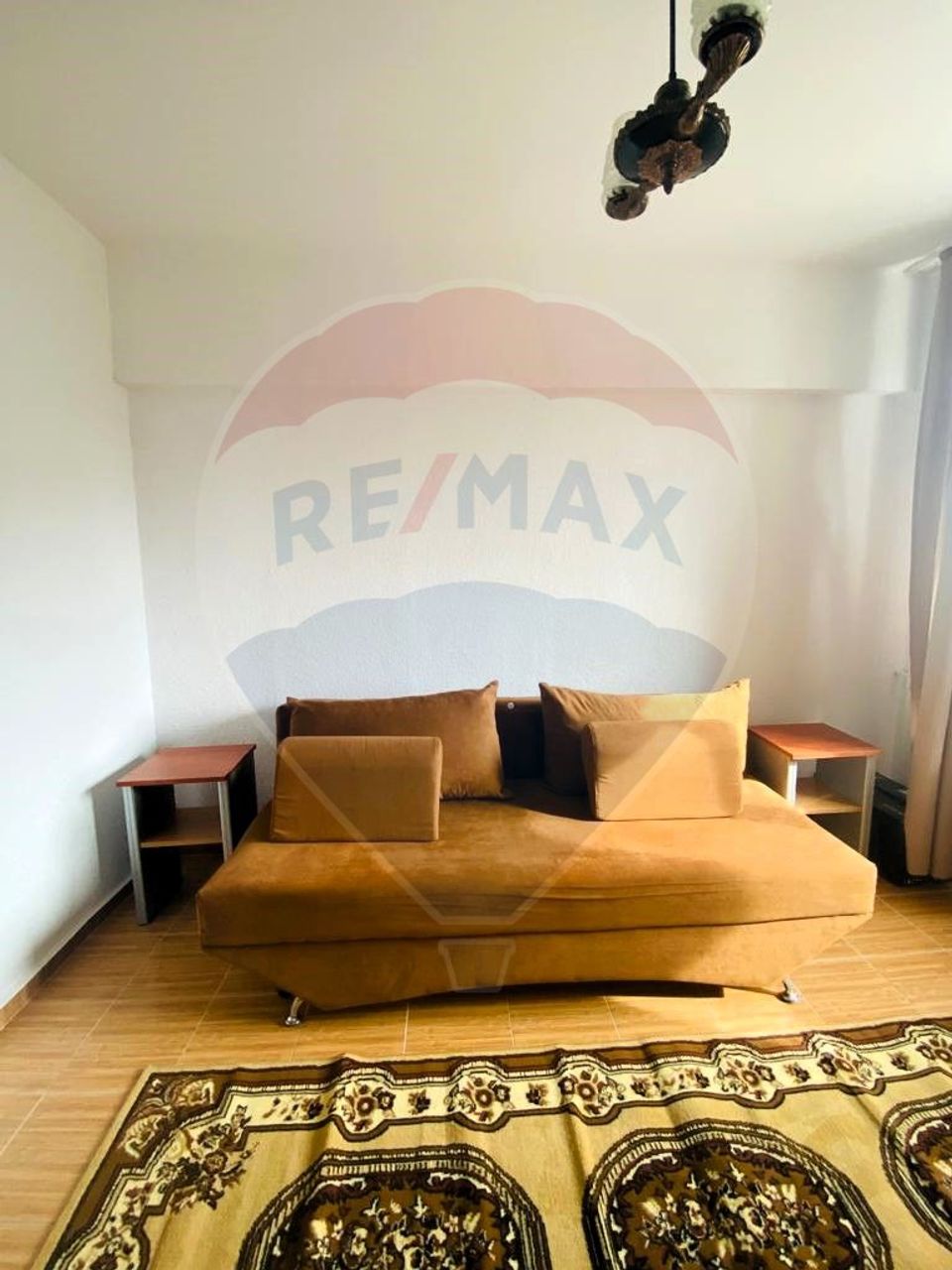 Apartament cu 3 camere la Piata Berceni