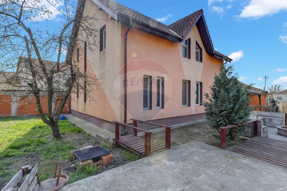 8 room House / Villa for sale, Ultracentral area