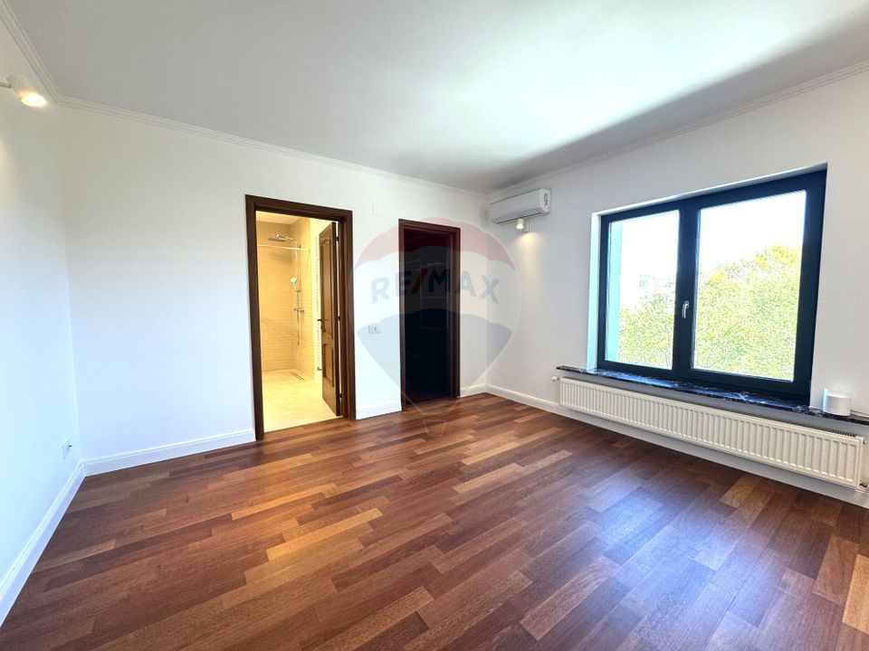 Vila individuala, 7 camere, 2 garaje, curte - Pipera, Cortina North