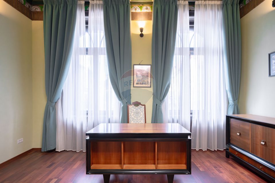 130 sqm Historic Property – Ideal for Living or Office