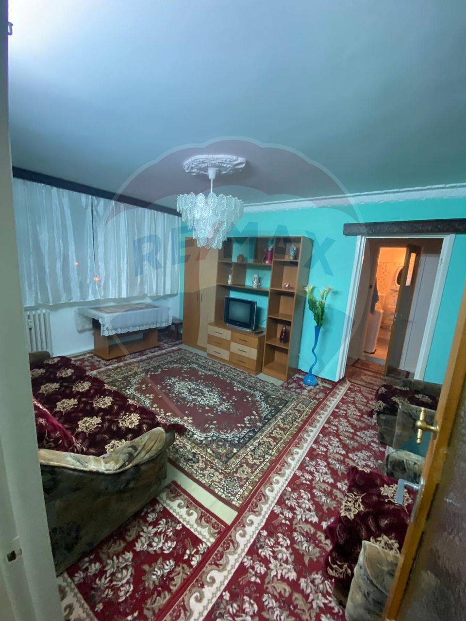 Apartament cu 3 camere de închiriat în zona Rahova