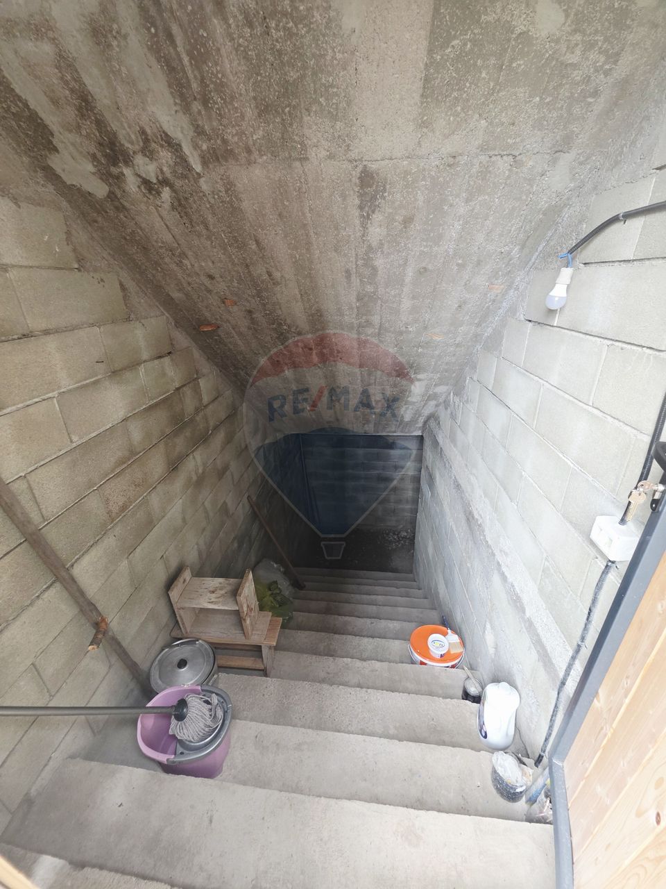 4 room House / Villa for sale