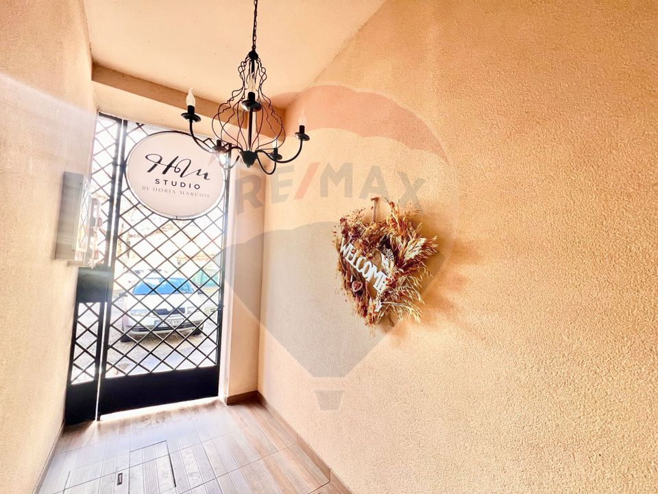 12 room House / Villa for sale, Decebal area