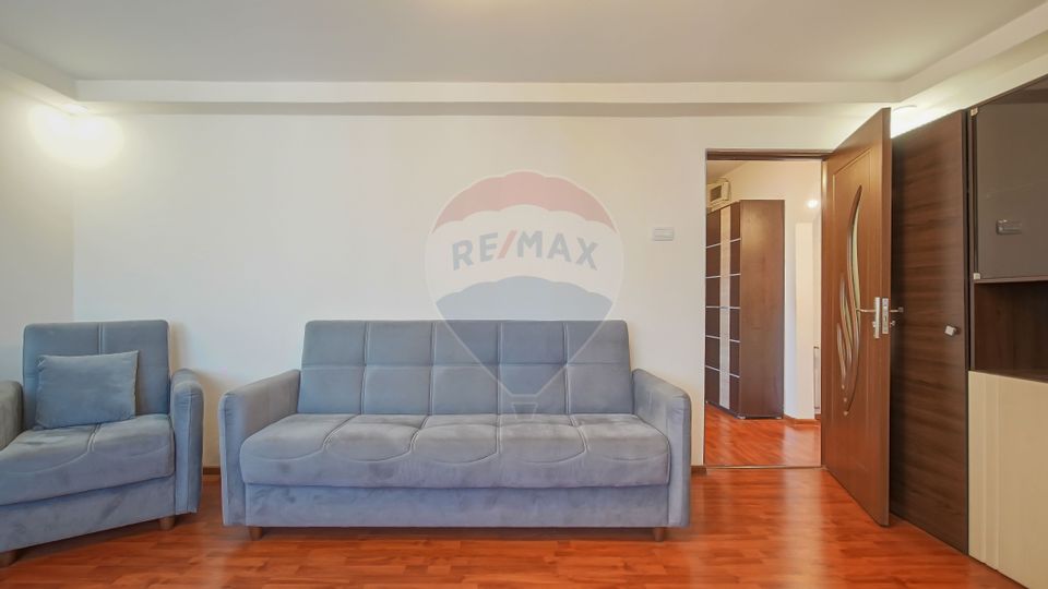 3 room Apartment for sale, Tractorul area