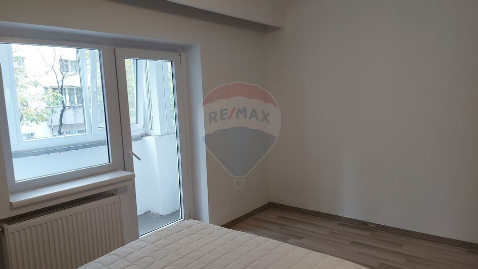 Închiriere apartament 3 camere – Bulevardul Unirii