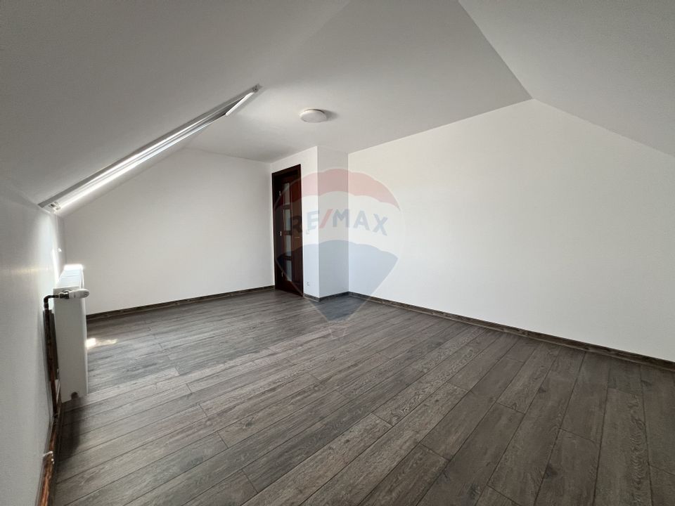 Casă de vânzare – Comuna Berceni, Strada ZânelorCasă / Vilă