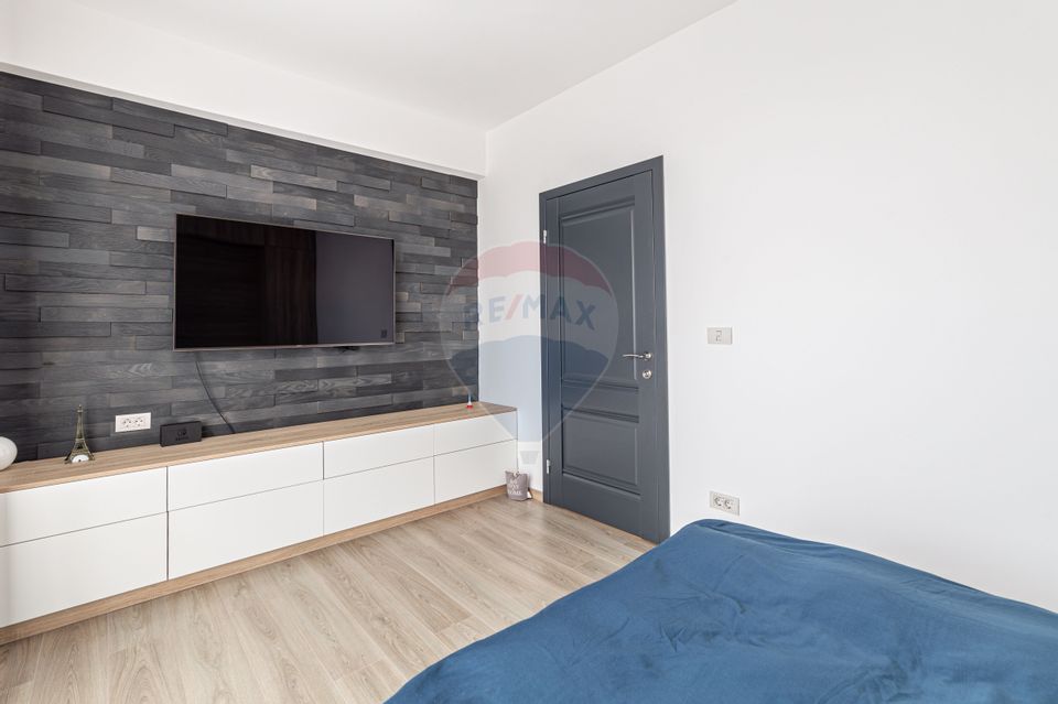 Apartament tip PENTHOUSE cu 3 camere de închiriat ADORA PARK zona UTA