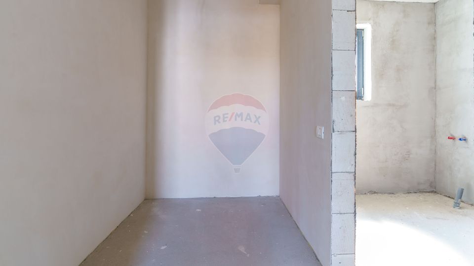 De vanzare duplex modern cu 4 camere, gradina si garaj, Baciu (Petrom)