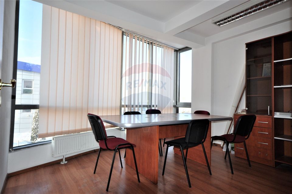 RENT!!! Showroom, offices and storage space Brasov