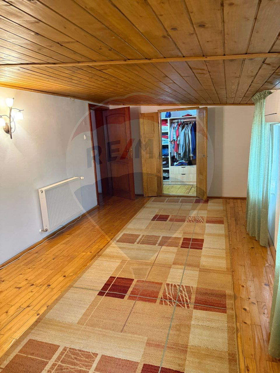 6 room House / Villa for rent, Valea Borcutului area