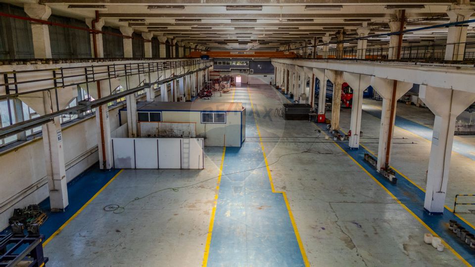 2 tronsoane hala |2 poduri rulante 10/18 T, Parcare, Productie\depozit