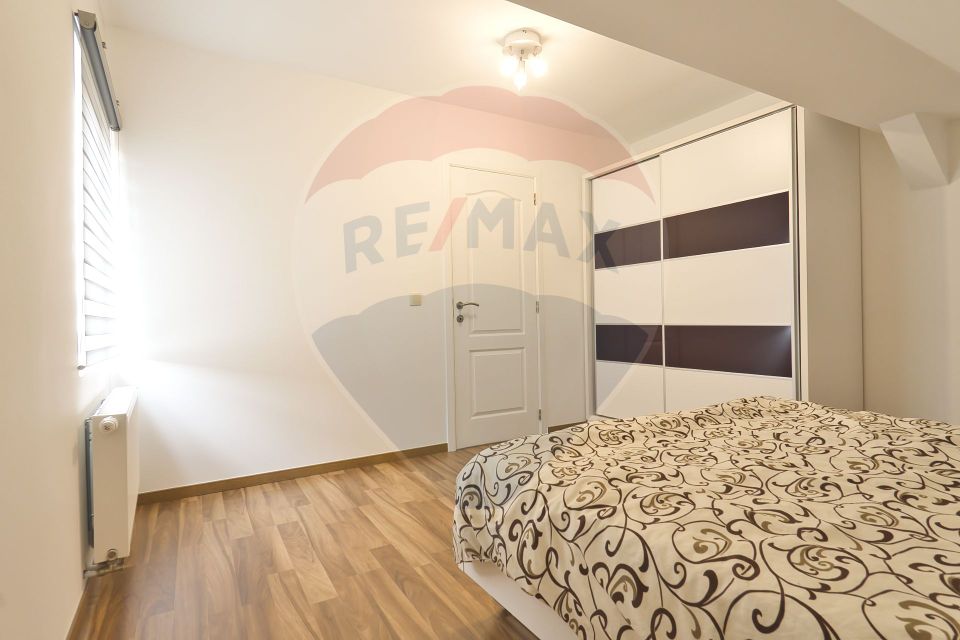 8 room House / Villa for sale, Piatra Arsa area