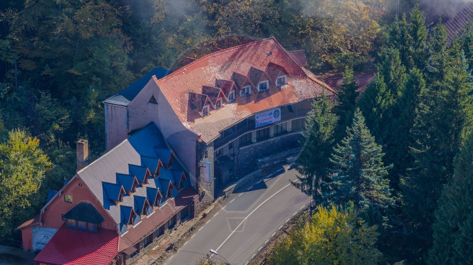 Hotel Pârâul Rece de vânzare, 32 CAMERE| 3000mp TEREN | COMISION 0% |