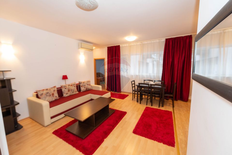 Apartament cu 3 camere de vanzare complex  Rasarit De Soare, Titan