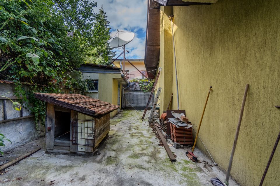 Casă individuală cu două unități locative. Zona Horia–Cloșca–Crișan