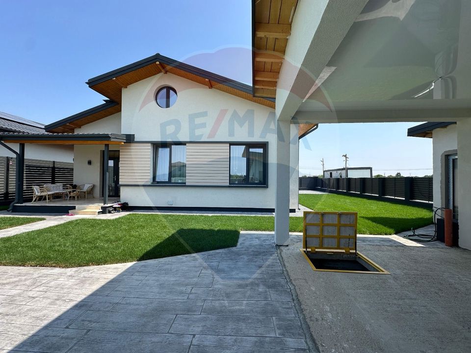 4 room House / Villa for sale