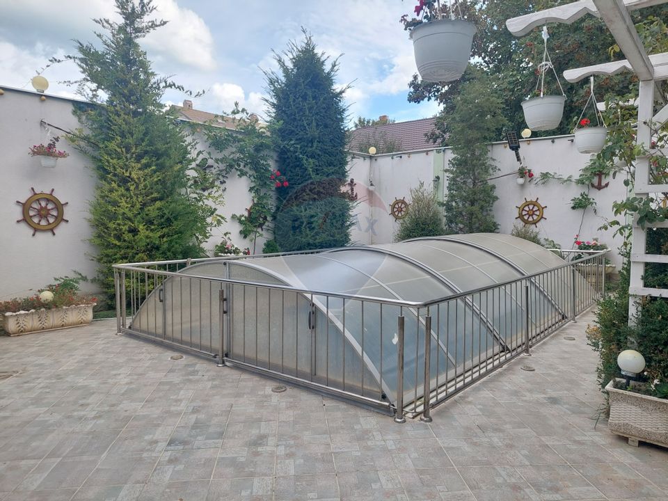 10 room House / Villa for sale, Central area