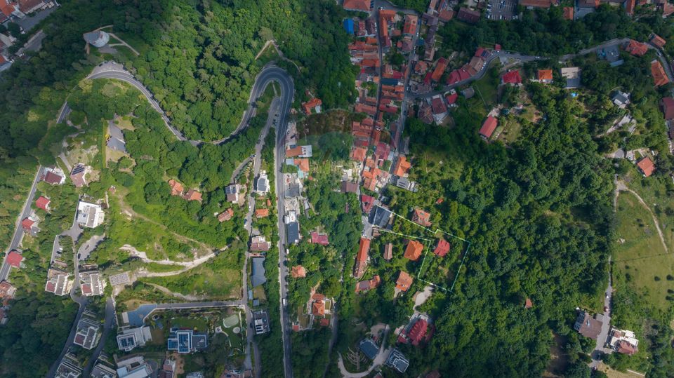 Vanzare două vile, cu potential investitional în Brașov, cartier Șchei