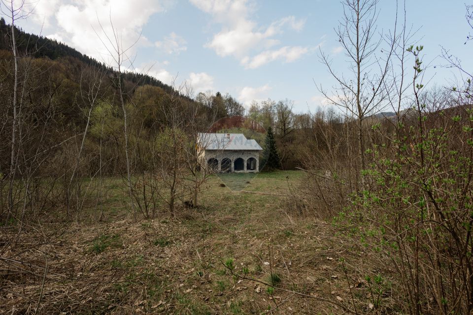 Land 30,283sqm Cazaci / Strada Principala DC 135