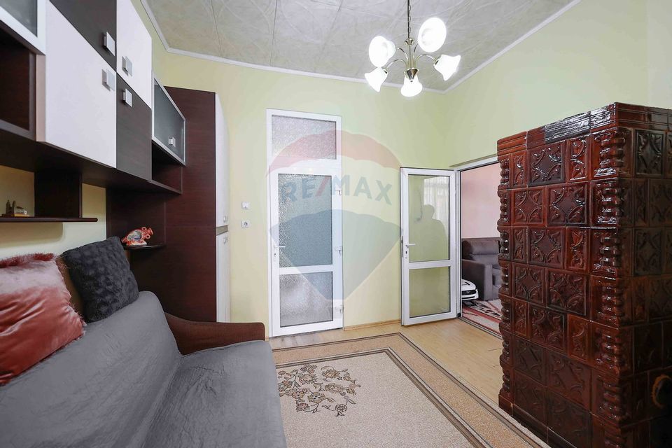 Apartament 1 Cameră, Semicentral, Spațios, Menumorut, La Curte Vânzare